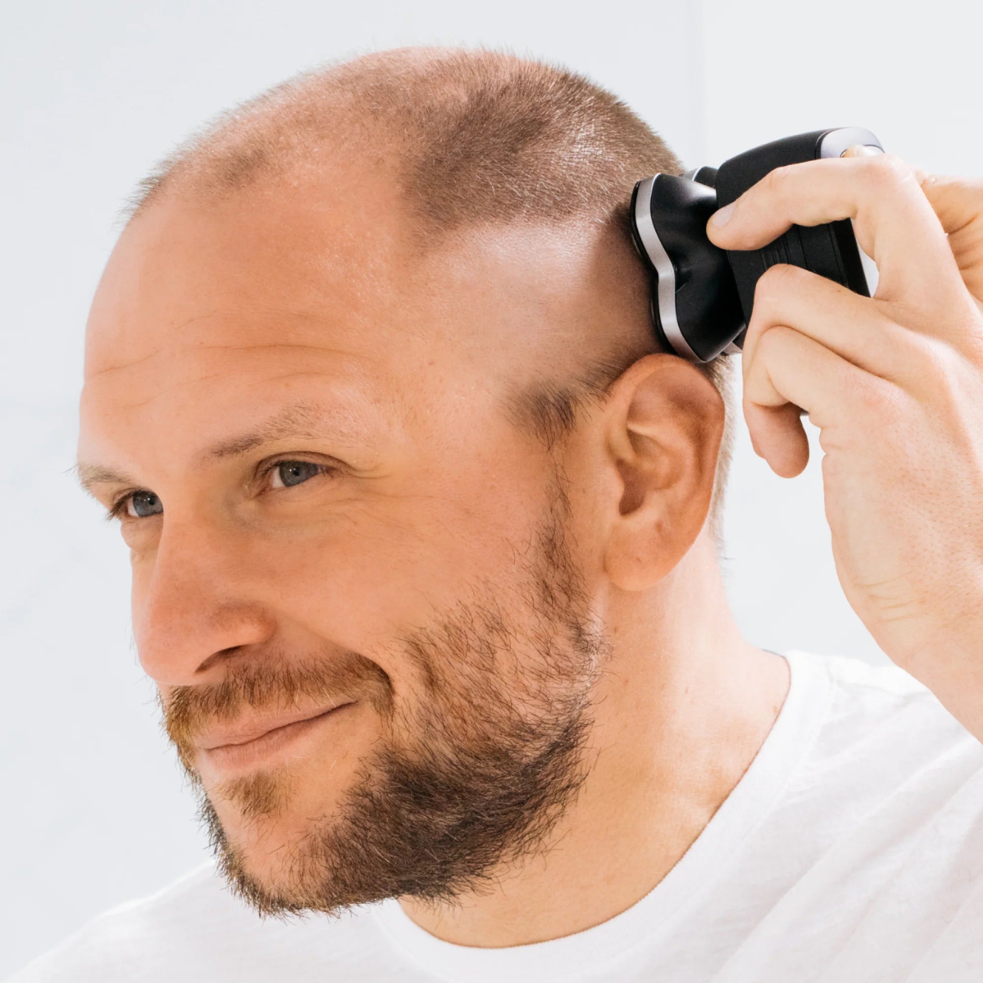 FlexSeries® Pro Shaving Kit - View 2